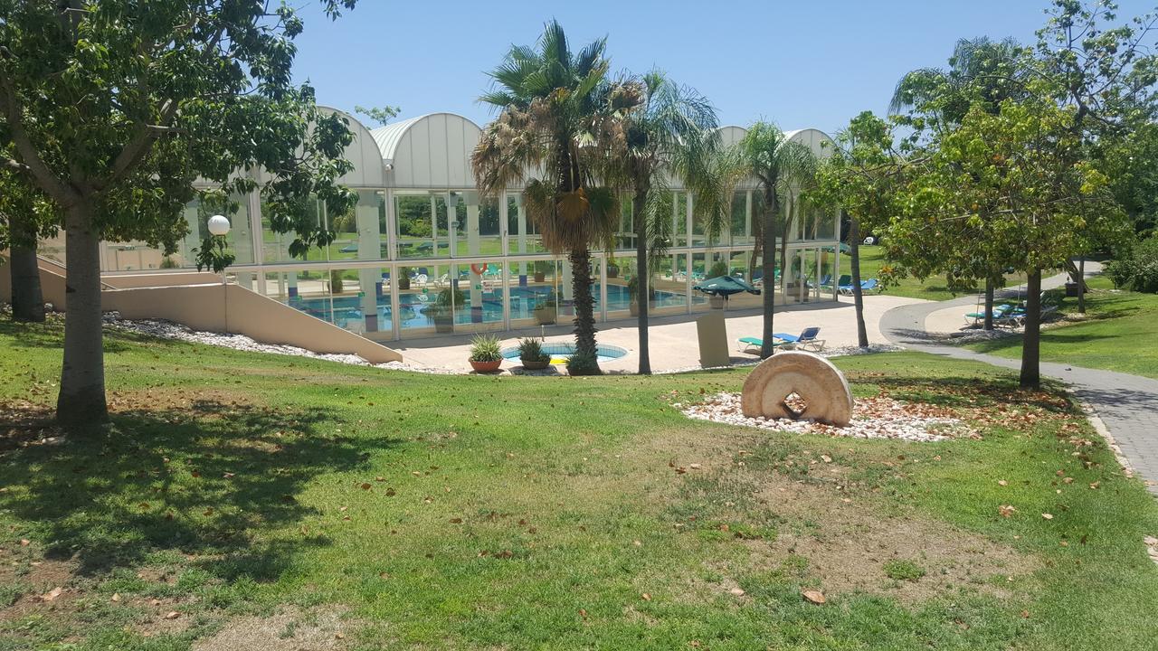 Neot Golf Caesarea Garden Apartment Eksteriør billede